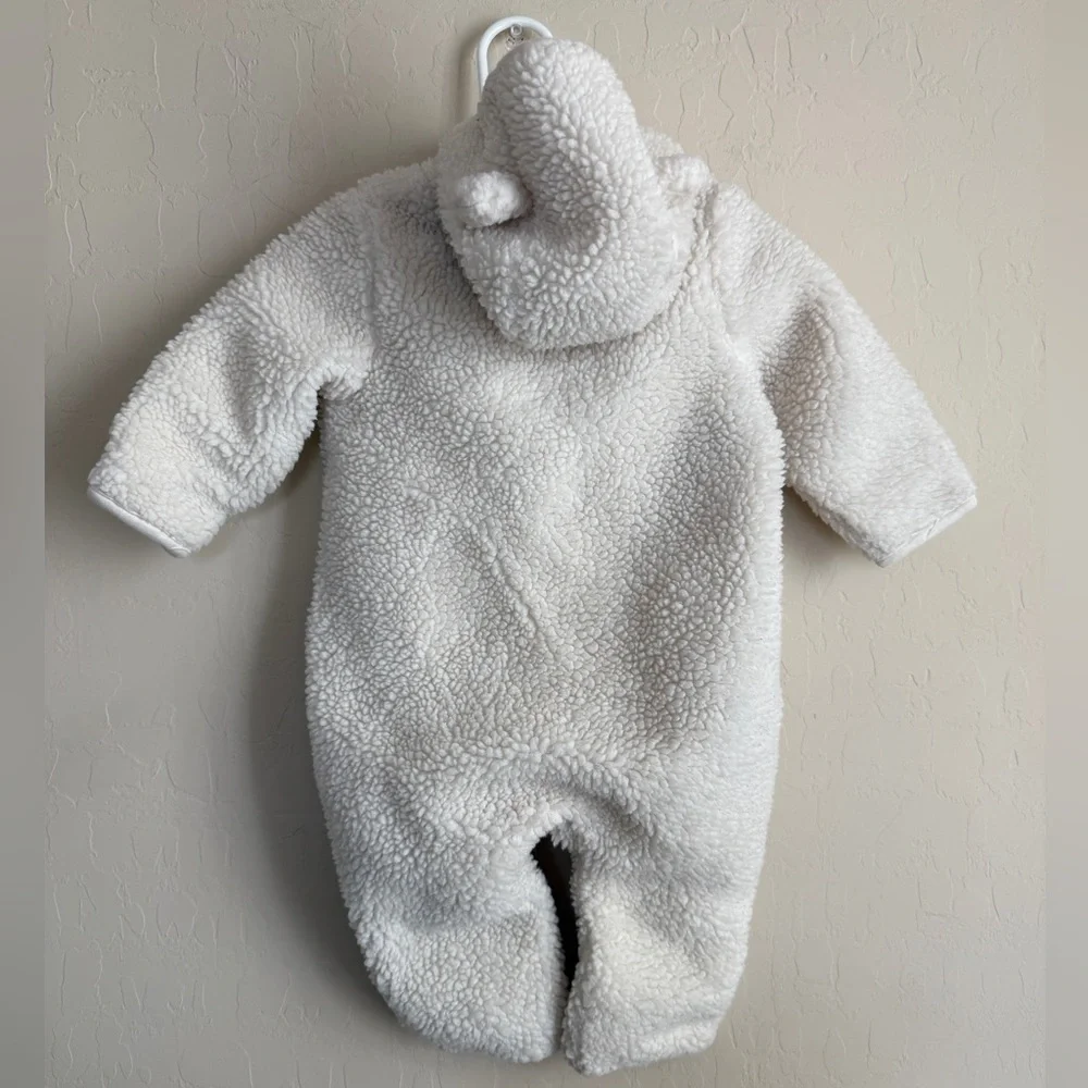 Baby GAP Sherpa Footie Bear One piece Hooded Soft Cream 6-12 months